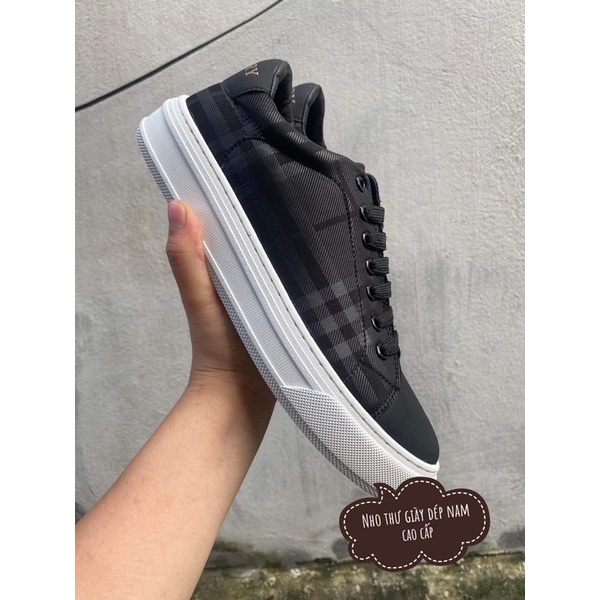 Giày burberry slipon đen . Giày buộc dây burberry đen thể thao nam siêu cấp