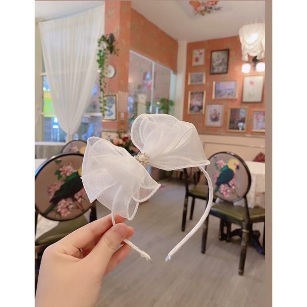 CÀI TÓC 3 TẦNG VOAN TRẮNG CHO BÉ PHONG CÁCH ĐIỆU ĐÀ