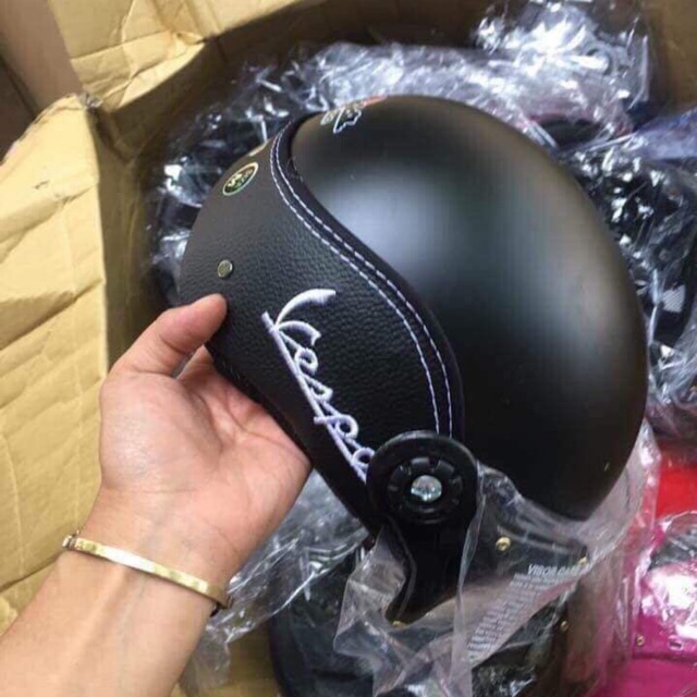 Mũ bảo hiểm vespa có kính