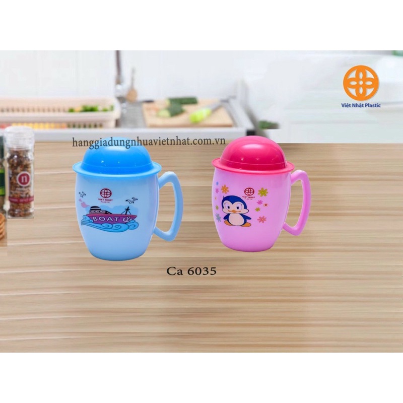Cốc có nắp hình tròn  nhựa Việt Nhật mã 6035