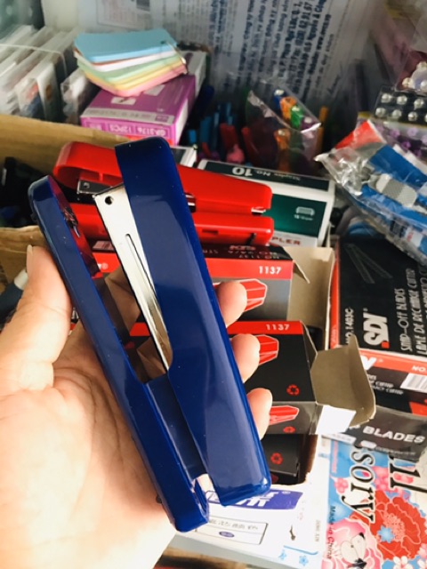 Máy bấm ghim và ghim bấm số 3 SDI - Stapler