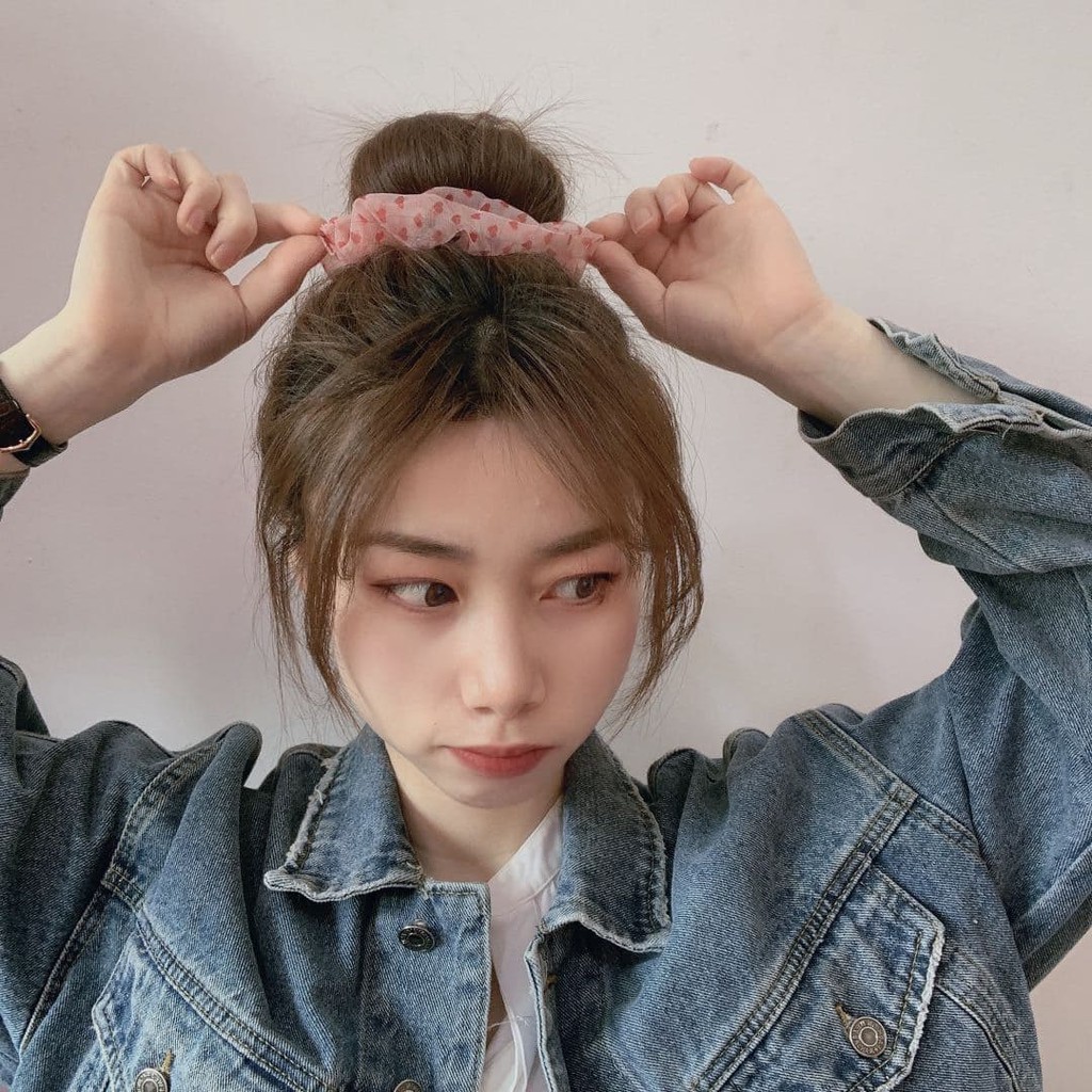 Scrunchies vải voan họa tiết trái tim