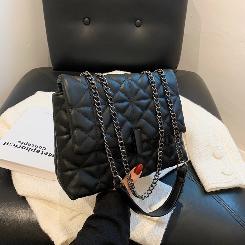 Túi xách IELGY đeo dưới cánh tay kiểu dây xích cá tính cho nữ