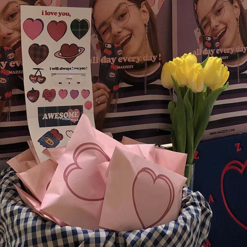 Túi Giấy Đựng Quà Màu Hồng Phối Ruy Băng Dễ Thương