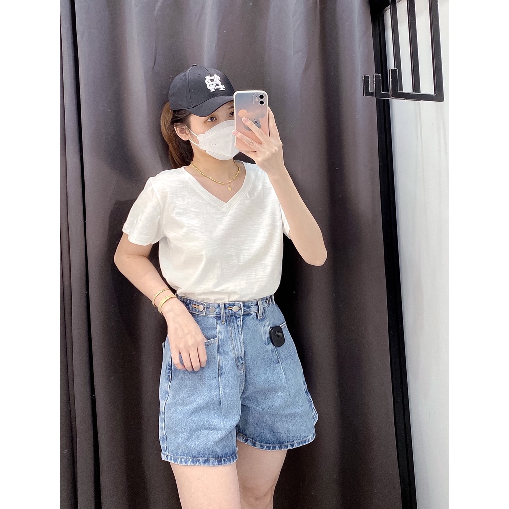 Áo thun tay ngắn cổ tim - A20555