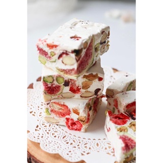 Dâu sấy giòn (50g)