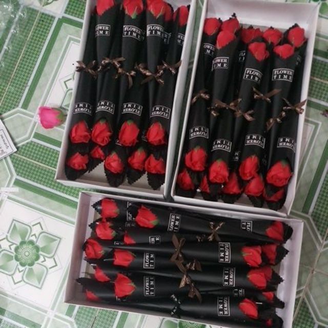 Hoa hồng sáp Combo 100 ốc quế