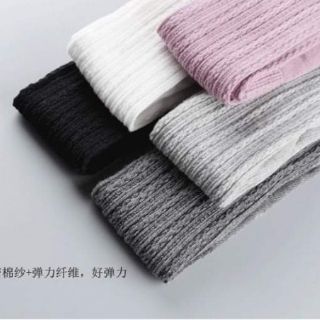 Sỉ quần tất cho bé
