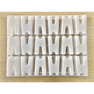 Khuôn đúc con kê bê tông H80 (18 viên )