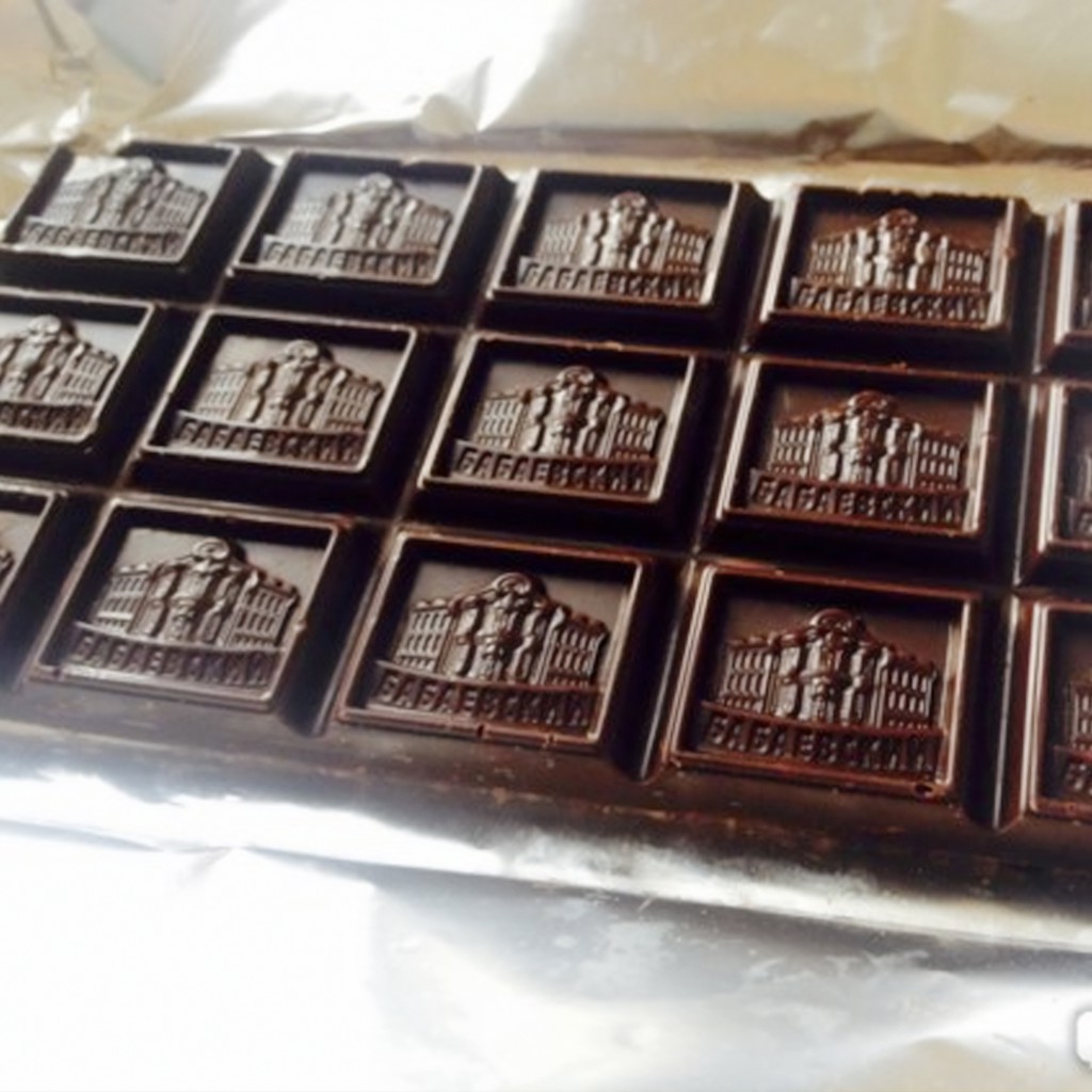 Chocolate lâu đài, Chocolate đắng nhập khẩu Nga loại 100g
