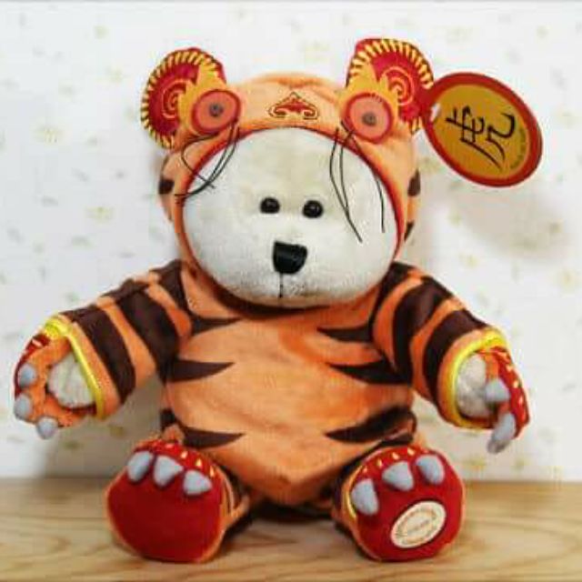 Combo gấu bông đủ loại lớn và nhỏ chất liệu mới còn mạc và rất ư là ok nha cả nha . Ai thấy ưng ý thì ib em nha .