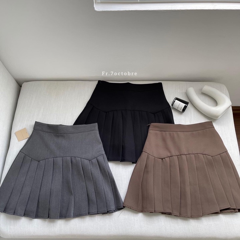 Xả chân váy xếp ly size M màu nâu