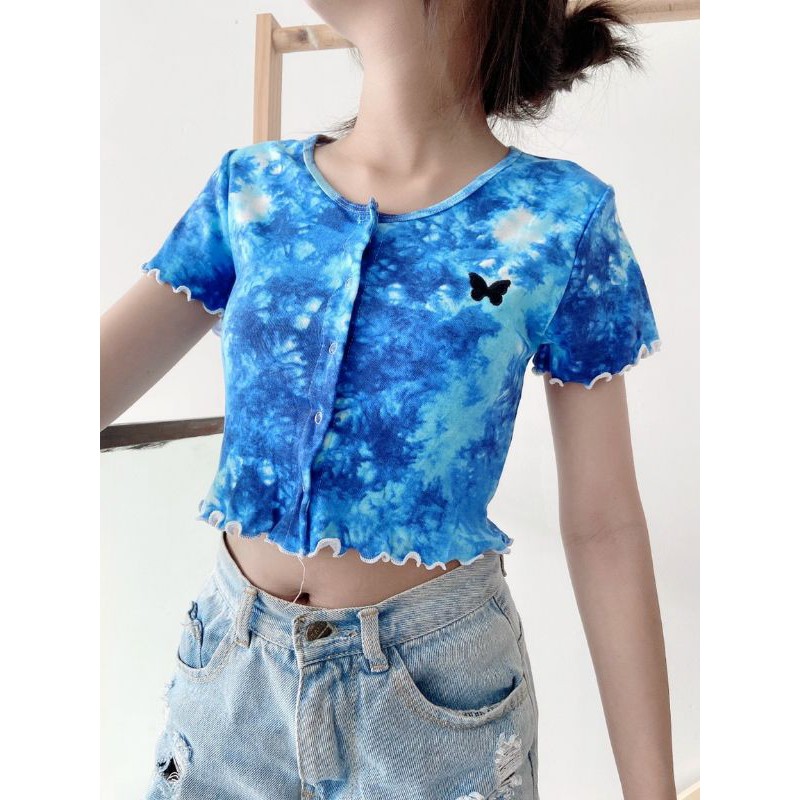 Áo croptop loang màu thêu hoạ tiết con🦋