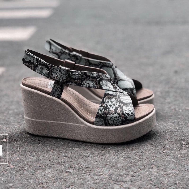 Sandal nhựa đi mưa, chống hôi chân Cross Brooklyn cao 9cm