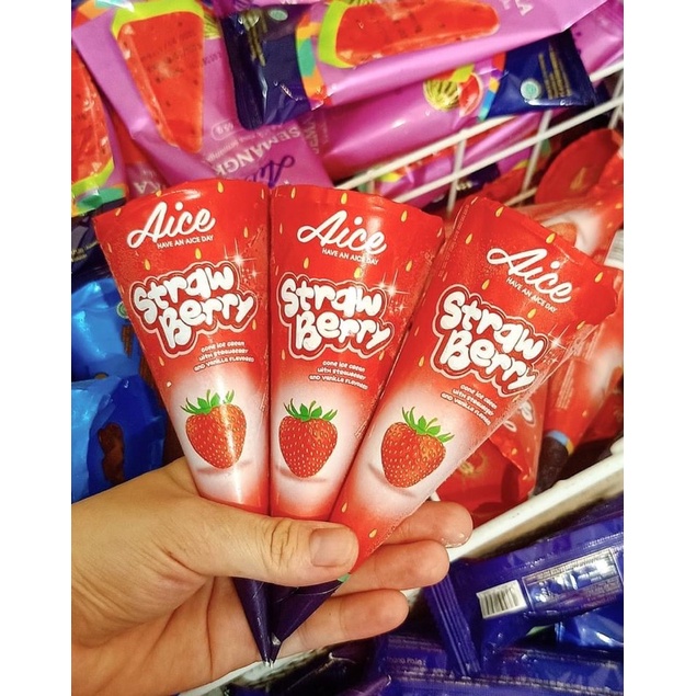 Kem Aice Ốc quế dâu - Strawberry cone