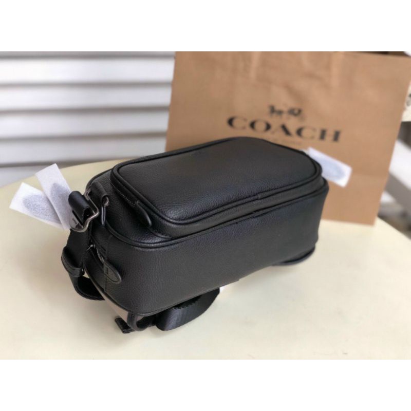 Túi Coach Hitch Betl