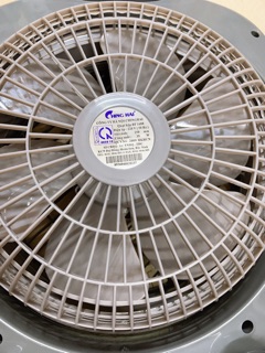 Quạt hộp ChingHai BF1688
