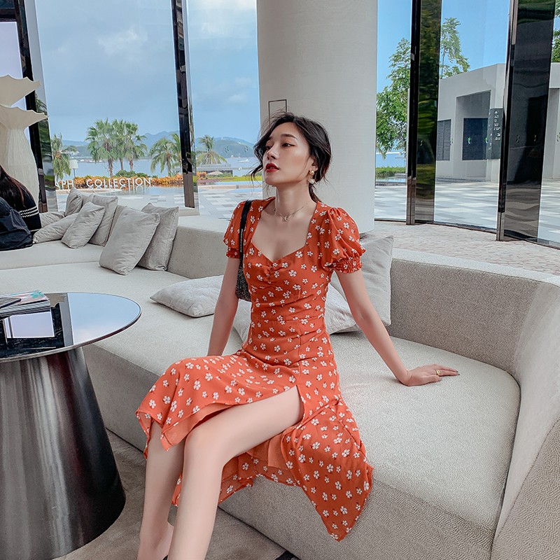 (HÀNG SẴN) Váy hoa nhí màu cam cổ vuông gợi cảm xòe dài xẻ tà cả gợi cảm mùa hè vintage