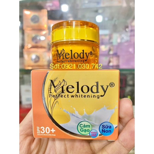 Kem MELODY giảm mụn- liền sẹo-mờ thâm-nuôi dưỡng làn da trắng sáng và mềm mịn hủ 8G