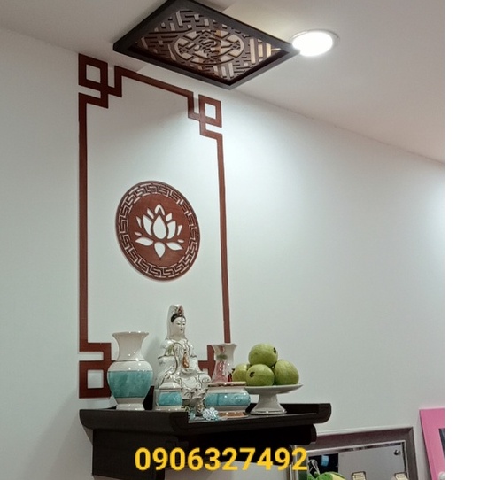Trang trí bàn thờ phật quan âm bằng bộ dán hoa sen