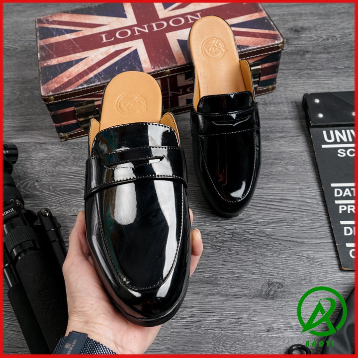 Sục Nam Da Bóng Trơn Băng Thủng M581 SP1