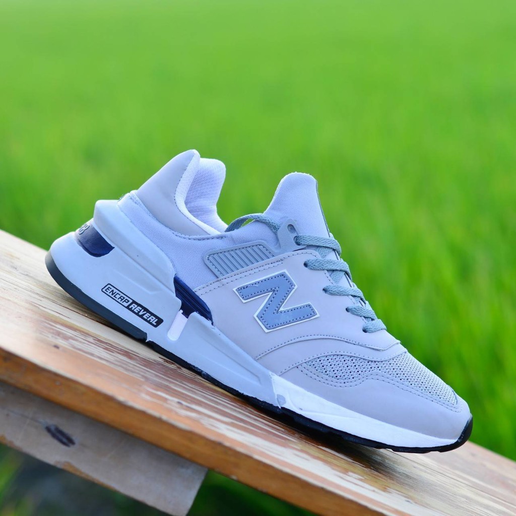 Mới Giày Thể Thao New Balance 997s Phối Màu Đen Trắng Cá Tính