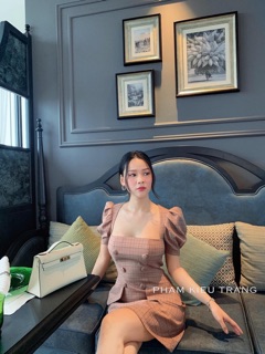 Đầm caro nút bọc