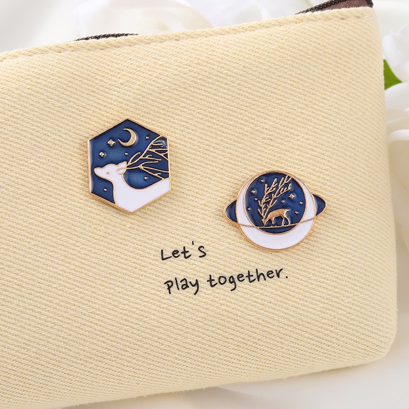 Pin cài áo hươu và những vì sao - GC432