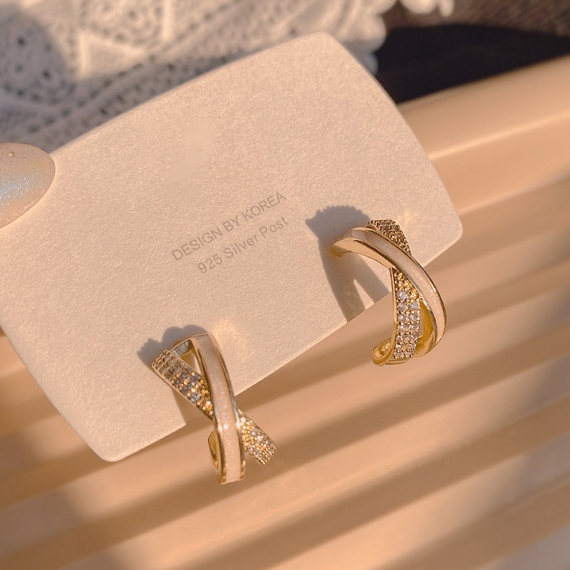 Khuyên Tai Kim Loại Hình Chữ Thập Phong Cách Hong Kong Cao Cấp