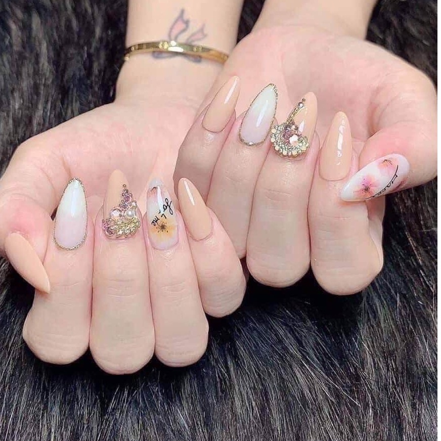 Móng úp HSM nhám fom bầu nhọn Đục