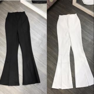 Quần ống loe xẻ tà giữa