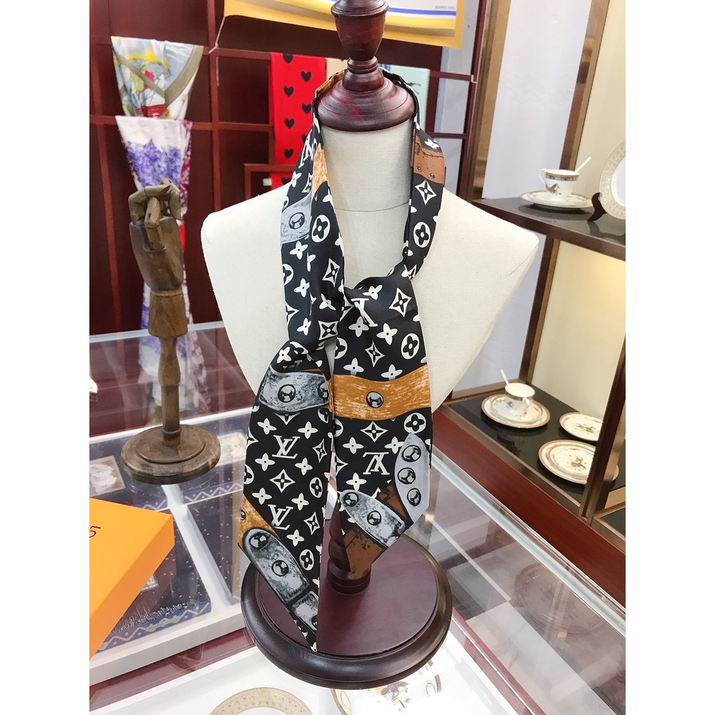 Khăn Choàng Cổ / Túi Xách Vải Lụa Phối Ruy Băng In Chữ Màu Đen Thời Trang Cho Nữ