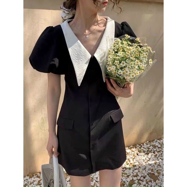 ĐẦM ĐEN CỔ SEN GẤM TRẮNG