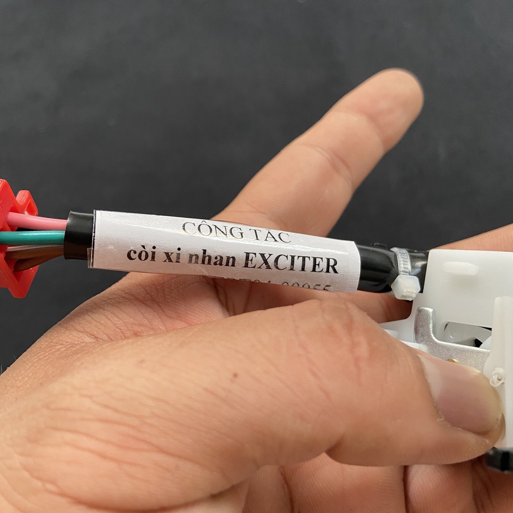Cùm công tác, cùm nút nhấn xinhan sang đường và còi xe gắn xe EXCITER 150