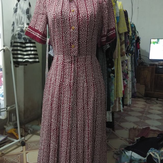 Đầm cổ điển