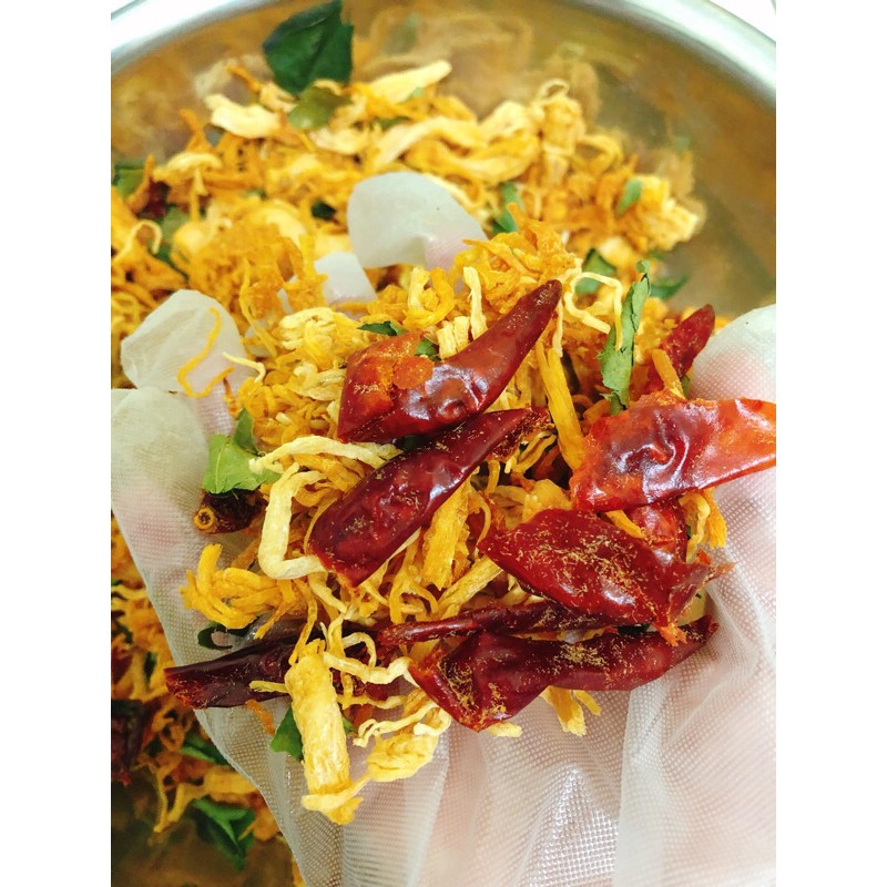 Khô gà xé cay lá chanh 500gr | BigBuy360 - bigbuy360.vn