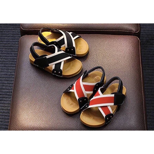 Sandal quai chéo Sz 26-30 cho bé