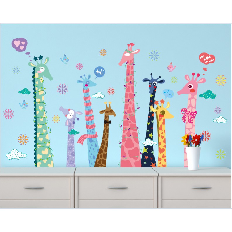 Decal trang trí tường Hươu Cao Cổ sắc màu