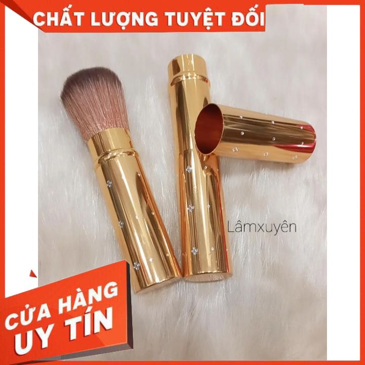 Cọ má hồng có nắp đậy 2 loại nhỏ và lớn nhỏ gọn siêu xinh,Tiện lợi dễ sử dụng là trợ thủ đắc lực cho thợ makeup