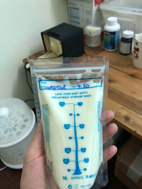 Hộp 30 Túi trữ sữa mẹ 210ml Unimom Compact UM870251 - Made in Korea