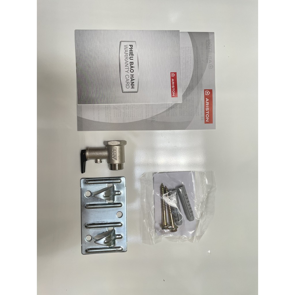 Bình nóng lạnh Ariston VITALY 15 Lít