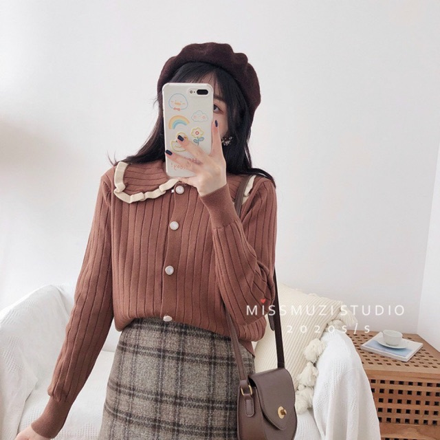 Sét Áo Nâu Cổ Sen Mix Chân Váy Kẻ