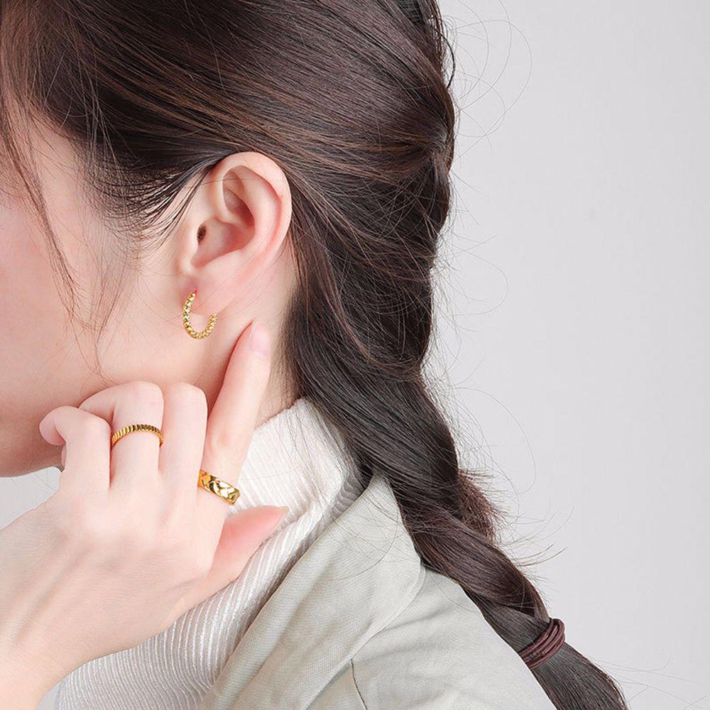 Bông Tai Dạng Vòng Bằng Giấy Bạc Đơn Giản Thời Trang