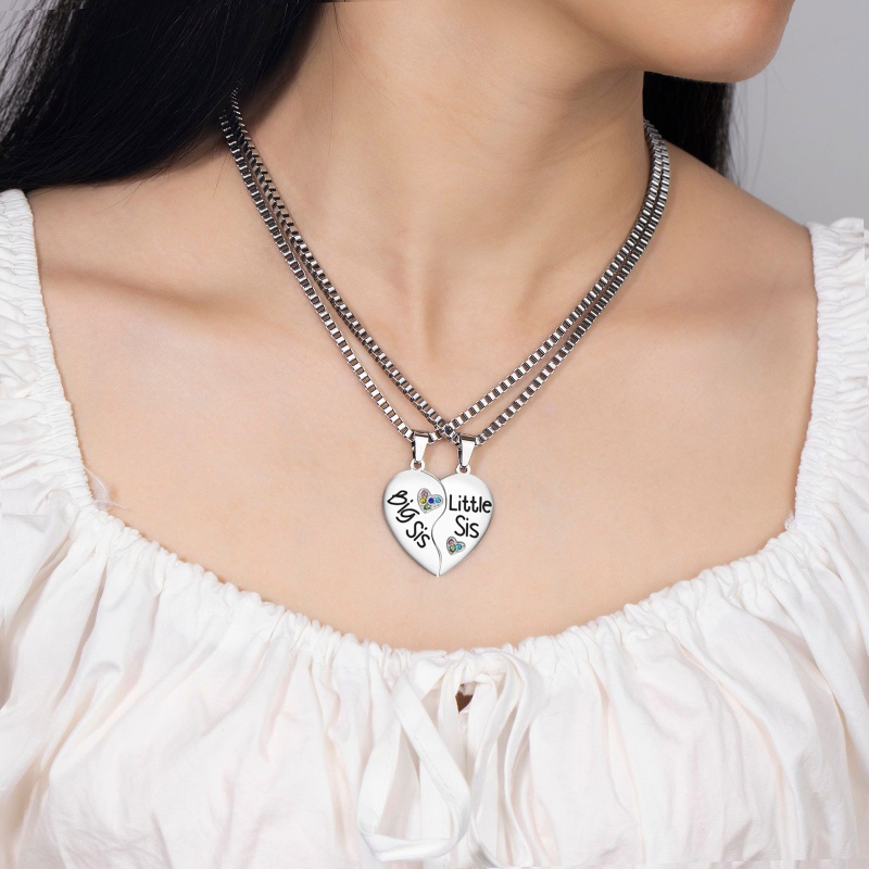 Vòng cổ Tình Bạn Mặt Nửa Trái Tim Khắc Chữ
