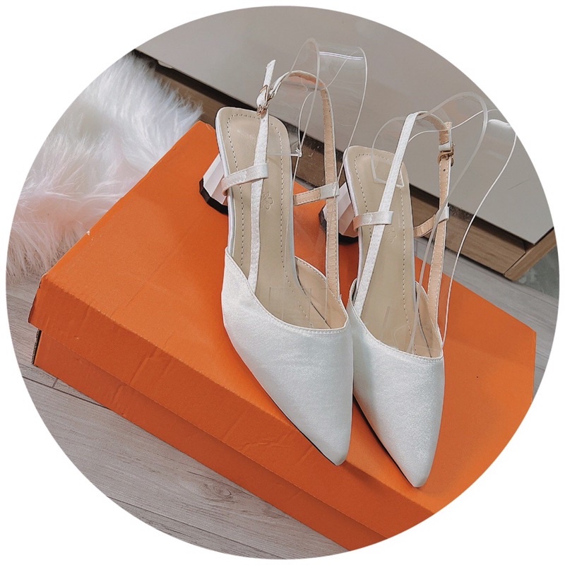 Bán Sỉ- Giày sandal nữ gót trụ 5cm mũi nhọn lụa hàng VNXK