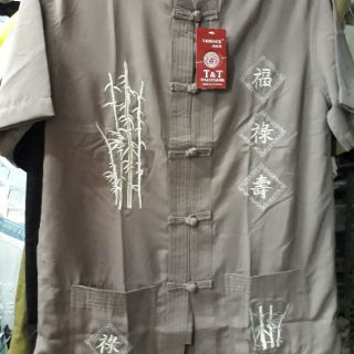 Áo cổ tàu cài nút