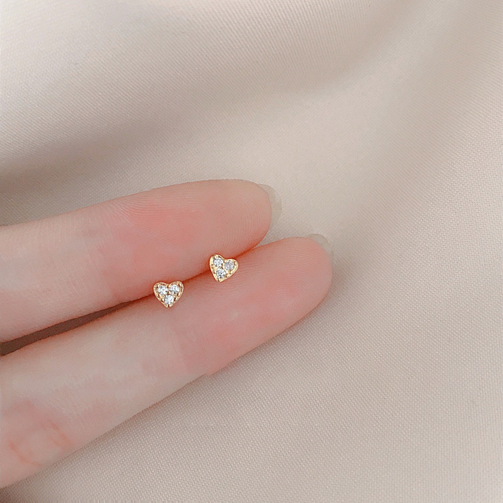 Đôi Khuyên Tai Hình Trái Tim Đính Đá Thời Trang Cho Nữ