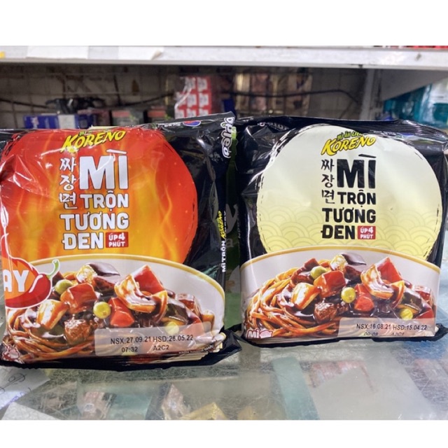 Mì Trộn Tương Đen Koreno Úp 4 Phút Gói 78g