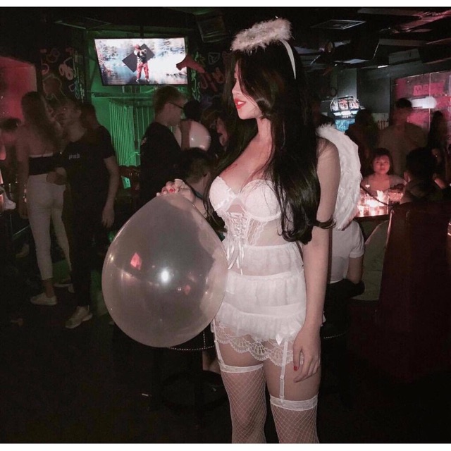 Cosplay cô dâu sexy | BigBuy360 - bigbuy360.vn