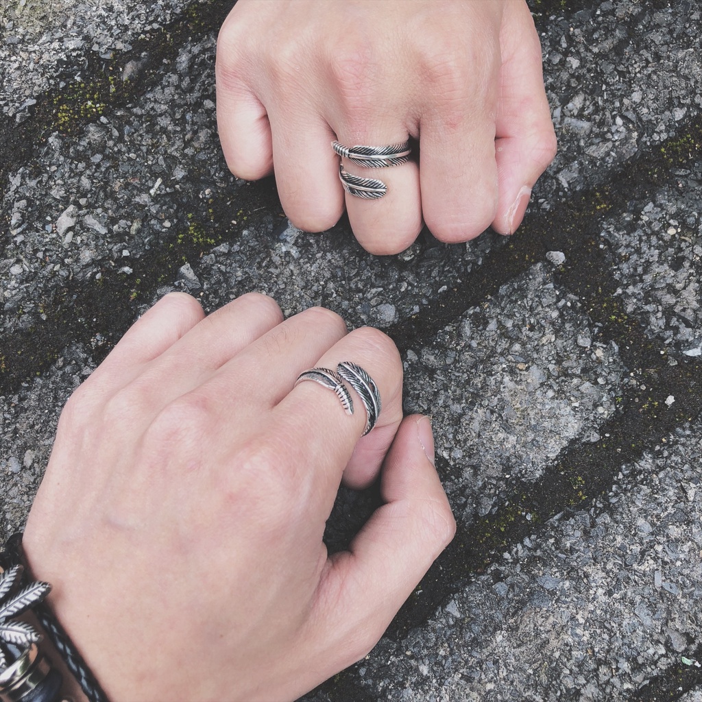 Nhẫn hình lông vũ phong cách hip hop đường phố